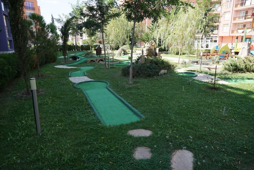 Rainbow 2 Holiday Complex Pantai Sunny Bagian luar foto
